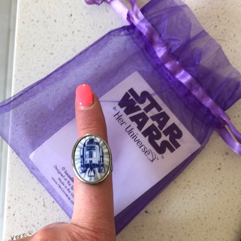 Tarina Tarantino x Her Universe R2D2 Ring